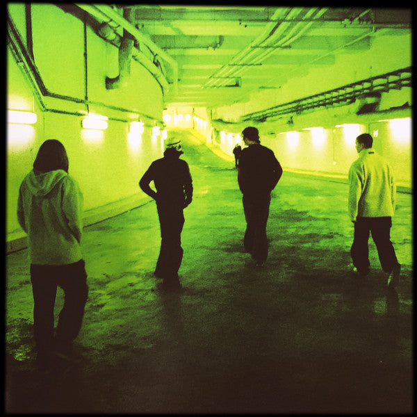 Image of Back Cover of 12" EP - VG/VG - THE MUSIC, The People E.P. (Hut Recordings; HUTT152, UK 2002, Inner), Edge Wear, A1		The PeopleA2		Let Love Be The HealerB1		LifeB2		Jag Tune - 1526067E