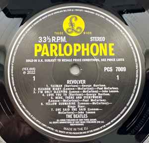 Image of Label Cover of LP - NEW/NEW - THE BEATLES, Revolver (Apple Records ; 4559969, Europe 2022 Reissue, Stereo), , From  Taxman  to  Tomorrow Never Knows,  The Beatles  Revolver has been newly mixed by producer Giles Martin and Sam Okell, and sourced directly from the original four-track master tapes with audio brought forth in stunning clarity with the help of cutting-edge technology developed by the award-winning sound team at Peter Jackson s WingNut Films Productions Ltd. - 1416064C