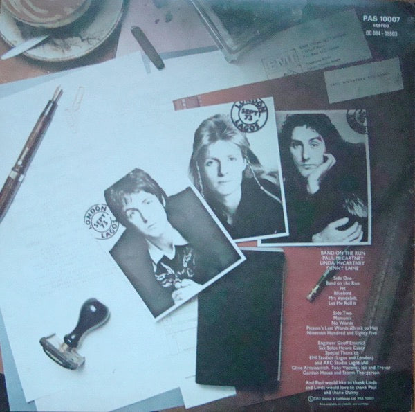 Image of Back Cover of 0145026S: LP - PAUL MCCARTNEY AND WINGS, Band On The Run (Apple Records; PAS 10007, UK 1973, Inner With Two Corners Cut, Poster) Edge and ring wear. Poster very pristine, closer to VG+.  VG/VG+