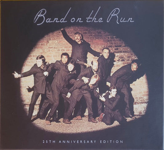 Image of Front Cover of 2xCD - VG/VG+ - PAUL MCCARTNEY & WINGS, Band On The Run (Parlophone; 4 99176 2, Europe 1999 Reissue, Book Sleeve, Booklet & Inner), ,  - 0316003C