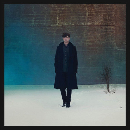 Image of Front Cover of 2xLP - VG+/VG+ - JAMES BLAKE, Overgrown (Republic Records ; B0018305-01, US 2013, 2 Inners, 180g, RJ Cut), ,  - 2916111C
