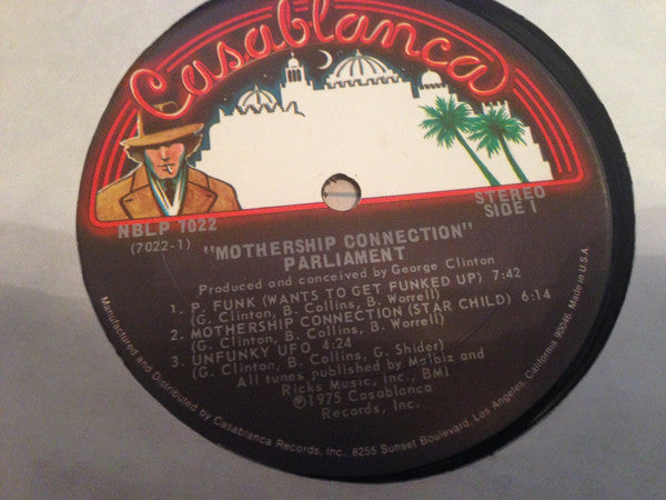Image of Back Cover of LP - VG/VG - PARLIAMENT, Mothership Connection (Casablanca Bogart; NBLP 7022, US 1975, Pitman Pressing), Sleeve has some spine wear and light ring wear. Disc has a fair few light hairlines/marks but plays well!,  - 2716267C