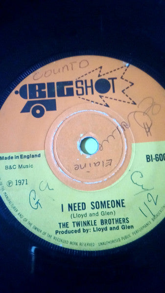 Image of Back Cover of 3154003S: 7" - THE TWINKLE BROTHERS / THE ETHIOPIANS, It's Not Who You Know / I Need Someone (Big Shot; BI 600, UK 1971, Plain sleeve, Solid Centre) Light marks.  /VG