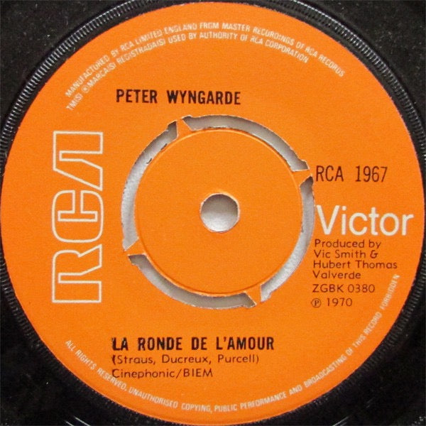 Image of Front Cover of 1214379C: LP - PETER WYNGARDE, La Ronde De L'Amour (RCA Victor Orange; RCA 1967, UK 1970, Company Sleeve) Light marks only.  VG/G+