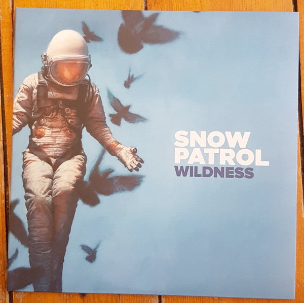 Image of Front Cover of 1514628C: 2xLP - SNOW PATROL, Wildness (Polydor; 6741253, UK & Europe 2018, Gatefold, 2 Inners, Blue / White Vinyl) Opened in store - sleeve has very slight bumps at openeing.  Still in shrink  VG+/EX