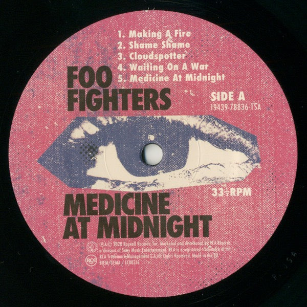 Image of Label Cover of 1814082C: LP - FOO FIGHTERS, Medicine At Midnight (Roswell Records; 19439-78836-1, Europe 2021, Inner & Insert)   EX/VG+