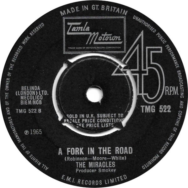 Image of Front Cover of 2114389C: 7" - THE MIRACLES, The Tracks Of My Tears / A Fork In The Road (Tamla Motown; TMG 522, UK 1965, 4-Prong Centre) Centre intact  /VG+