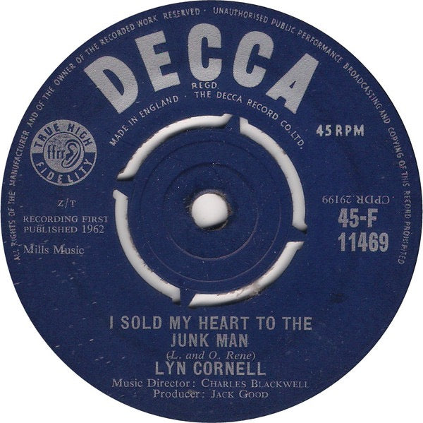 Image of Back Cover of 2514097C: 7" - LYN CORNELL, I Sold My Heart To The Junk Man (Decca; 45-F 11469, UK 1962, Company Sleeve, Z/T Tax Code On Labels.)   VG/VG+