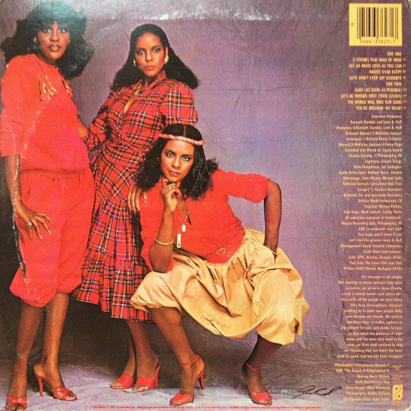 Image of Back Cover of LP - VG/G+ - THE JONES GIRLS, Get As Much Love As You Can (Philadelphia International Records; FZ 37627, US 1981, Inner), Light, superficial marks to disc. Light edge wear to sleeve.,  - 2616149C