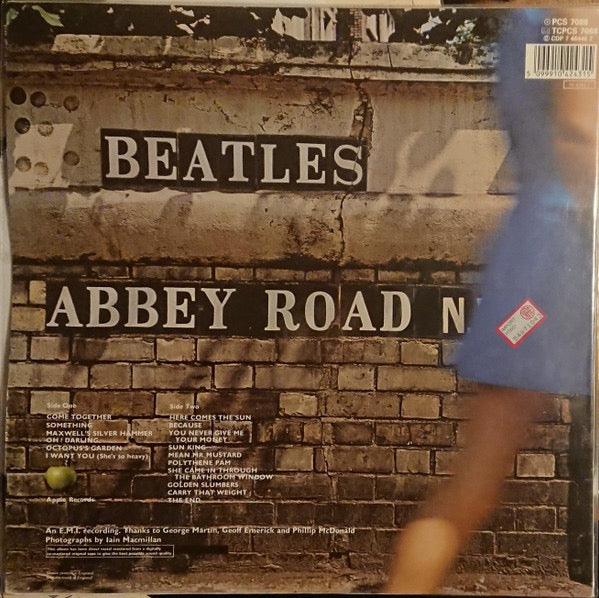 Image of Back Cover of LP - VG/VG - THE BEATLES, Abbey Road (Apple Records; PCS 7088, UK Reissue, DMM (Direct Metal Mastering)), Light hairlines. Does not have correct sleeve so have included an Abbey Road sleeve from previous pre-barcode pressing. , Light hairlines. Does not have correct sleeve so have included an Abbey Road sleeve from previous pre-barcode pressing.  - 3326237E