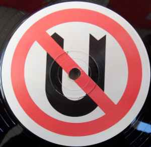 Image of Back Cover of 12" - /VG - USER 102, Can't Hold It (Ace of Clubs; NUT�001, UK 1992), light marks only,  - 4346347S