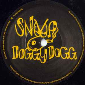 Image of Front Cover of 5054156S: 7" - SNOOP DOGGY DOGG, What's My Name? (Death Row Records; A8337, UK 1993, Plain Sleeve) Barely any marks. Strong VG+. large centre hole.  /VG+