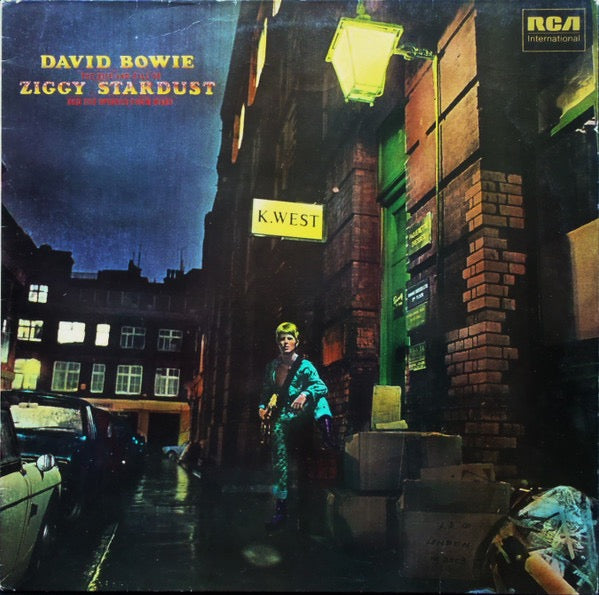 Image of Front Cover of 4945051S: LP - DAVID BOWIE, The Rise And Fall Of Ziggy Stardust And The Spiders From Mars (RCA International Green; INTS 5063, UK 1980 Reissue, POUNDA TA1PE matrix) Gairlines, edge and ring wear  G+/VG
