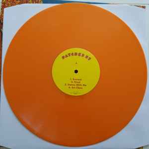 Image of Label Cover of Mini-LP - VG+/VG - BEABADOOBEE, Patched Up (Dirty Hit; DH00502, UK 2019, Orange Vinyl), Strong VG - Large Surface Mark Which Does Not Sound,  - 4026221E