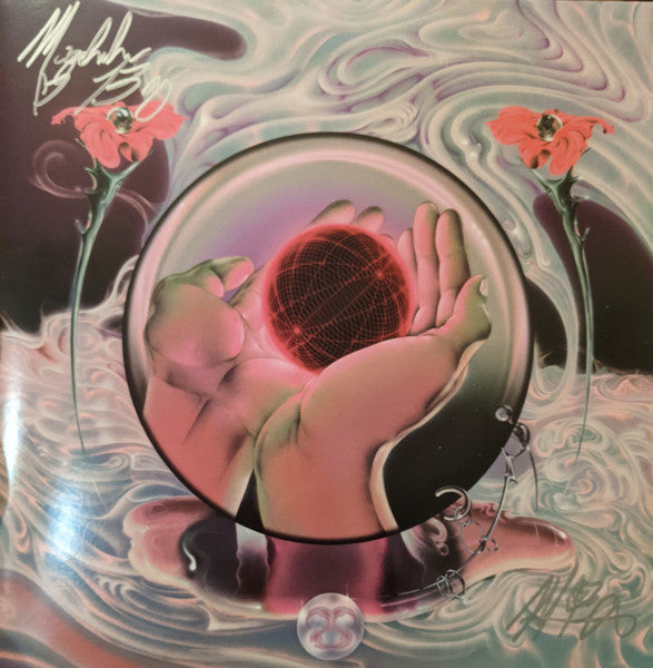 Image of Front Cover of 5035025E: LP - MAGDALENA BAY, Mercurial World (Luminelle Recordings; LUM030LP, US 2021, Gatefold, Inner & Insert, Download Code)   NEW/NEW