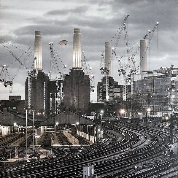 Image of Back Cover of LP - NEW/NEW - PINK FLOYD, Animals (2018 Remix) (Columbia; 19075876851, 	Worldwide 2025 Reissue, Gatefold, Booklet), ,  - 1936166E