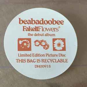 Image of Label Cover of LP - VG+/VG+ - BEABADOOBEE, Fake It Flowers (Dirty Hit; DH00918, UK 2020, Clear Plastic Sleeve, Picture Disc), In original sleeve with hype sticker. Minor scuffs to record.,  - 3425069E