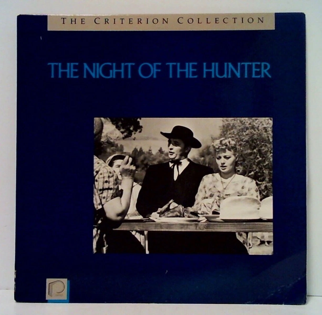 Image of Front Cover of Laserdisc - VG+/VG+ - ROBERT MITCHUM, The Night of the Hunter (The Criterion Collection; 28, US , NTSC), ,  - 4125126E