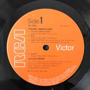 Image of Label Cover of LP - VG/VG - DAVID BOWIE, Young Americans (RCA Victor; RS 1006, UK 1975, No Stereo on labels, Robert Stace printed cover), ,  - 3626032E