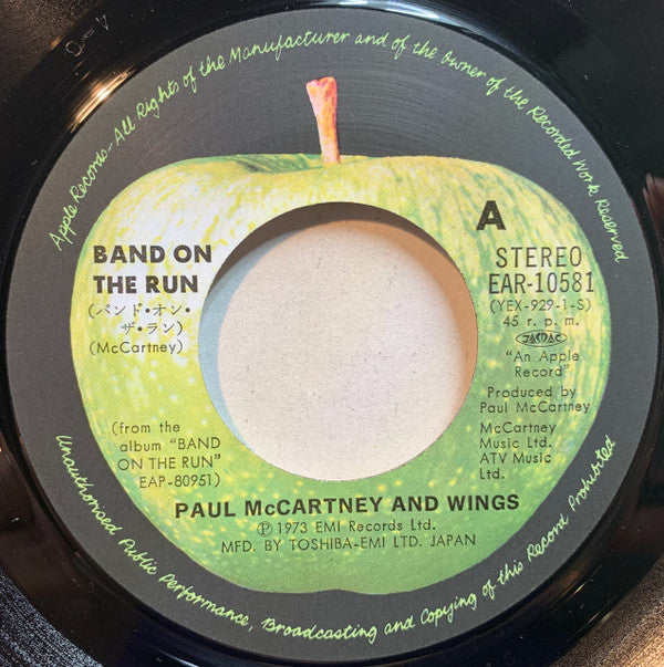 Image of Label Cover of 4425449E: 7" - PAUL MCCARTNEY & WINGS, Band On The Run / Nineteen Hundred And Eighty Five (Apple Records ; EAR-10581, Japan 1974, Fold Over Sleeve, Insert) Water Damage To Sleeve, Strong VG  VG/VG