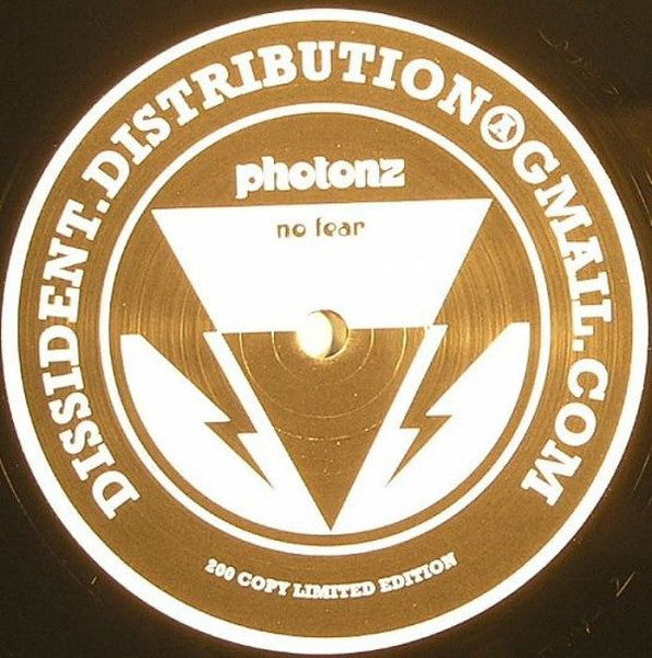 Image of Front Cover of LP - /VG+ - PHOTONZ, No Fear (Dissident; PHOTONZ 2, UK 2008, Stickered Plain Sleeve, Single Sided, lmited esition 200 only.), ,  - 4825050E