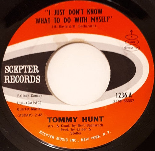 Image of Front Cover of 7" - /VG+ - TOMMY HUNT, I Just Don't Know What To Do With Myself / And I Never Knew (Scepter Records; 1236, US 1962), Lightest of marks.,  - 0156171S