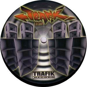 Image of Back Cover of 12" - /G+ - KEFRAN, Trafik 05 (Trafik; TRAFIK 05, France 2005, Plain Sleeve), Light Marks only., A	Onde De ChocB1	RudeboyB2	Carillon - 0126177E