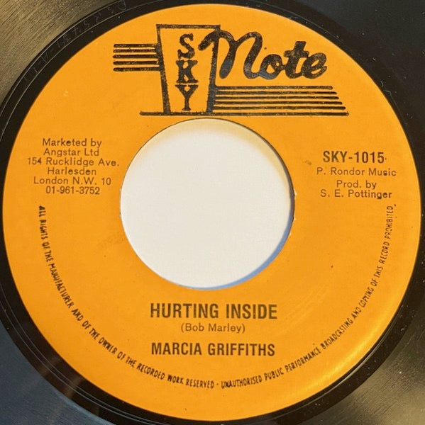 Image of Front Cover of 0516109C: 7" - MARCIA GRIFFITHS, Hurting Inside (Sky Note; SKY-1015, UK 1978) Looks shiny clean, plays with a light background. Clean labels.  /VG