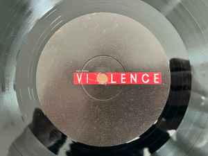 Image of Label Cover of LP - VG+/VG+ - EDITORS, Violence ([PIAS]; PIASR1020LP, Europe 2018, Inner, 180 Gram Vinyl), ,  - 0846313S
