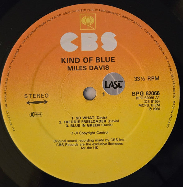 Image of Label Cover of LP - VG/VG - MILES DAVIS, Kind Of Blue (CBS Sunburst; BPG 62066, UK 1984 Reissue, Limited Edition. SUPERCUT), Record has some of the lightest hairlines but mostly appears glossy. Sleeve has edgewear, small creases, Supercut sticker.,  - 0926329E