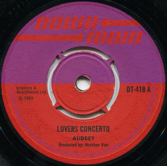 Image of Front Cover of 7" - /VG - AUDREY HALL / HERBIE GRAY & THE RUDIES, Lovers Concerto / Along Came Roy (Downtown; DT-418, UK 1969, 4-Prong Centre), Shiny copy, light crackle on intros. Centre intact, clean labels.,  - 1116352C