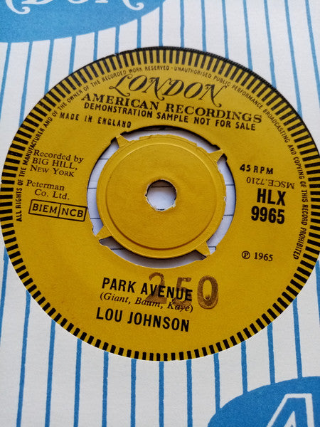 Image of Back Cover of 7" - VG/VG - LOU JOHNSON, Please Stop The Wedding/Park Avenue (London American Recordings; HLX 9965, UK 1965, Promo, Company Sleeve), Sticker on label. Centre intact,  - 1256004S