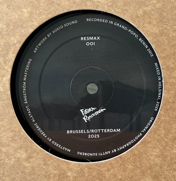 Image of Back Cover of 12" - VG+/VG+ - AUKIO SOUND FEAT. JOHN FOLLASS, Hode Medio / Sakpata (Futura Resistenza; RESMAX 001, Belgium 2025), ,  - 1226418E