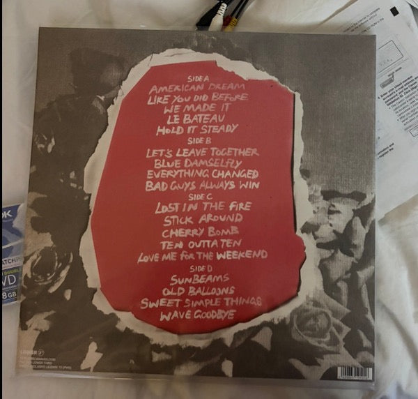 Image of Back Cover of 2xLP - EX/EX - CIRCA WAVES, Death & Love (Lower Third; LWRTD010LP, Europe 2025, Gatefold In Stickered Plastic Sleeve, Insert), ,  - 1316756C