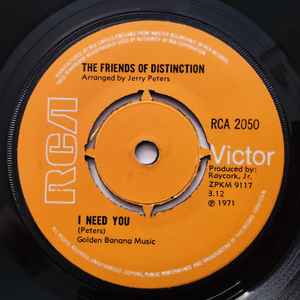 Image of Back Cover of 7" - G+/VG - THE FRIENDS OF DISTINCTION, Grazing In The Grass / Written (RCA Victor; RCA 2050, UK 1971, Company Sleeve), Mottling on A Side. DNAP. Tear on company sleeve,  - 1456106S