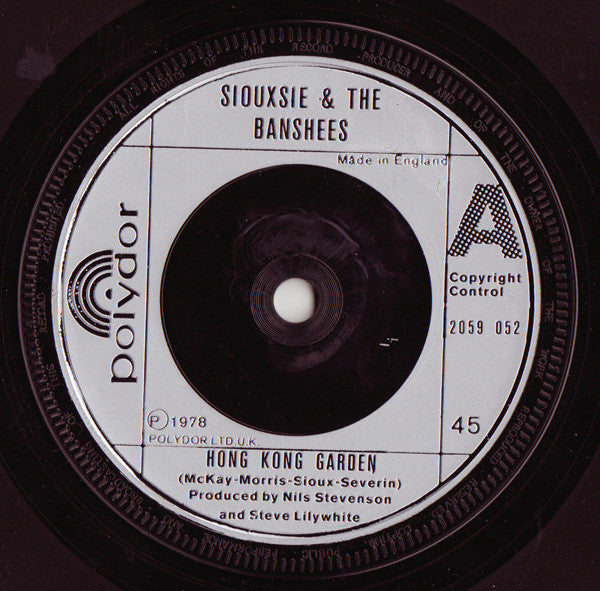 Image of Label Cover of 7" - G+/VG - SIOUXSIE AND THE BANSHEES, Hong Kong Garden (Polydor Silver Injection Label; 2059 052, UK 1978, Gatefold Sleeve With Lyrics), Edge and Ring Wear, Split Spine,  - 1426274E