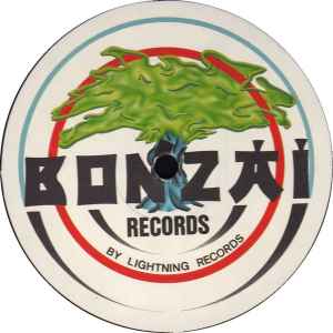 Image of Front Cover of 12" - G+/G+ - CORTEX THRILL, Infiltration EP (Bonzai Records; BR 95070, Belgium 1995, Company Sleeve), Extensive hairlines and scuffs. Ringwear and discolouration to sleeve., A1		Deep Infinity5:20A2		Virtual Spirit6:30B1		Infiltration6:00B2		Regeneration - 1416569C