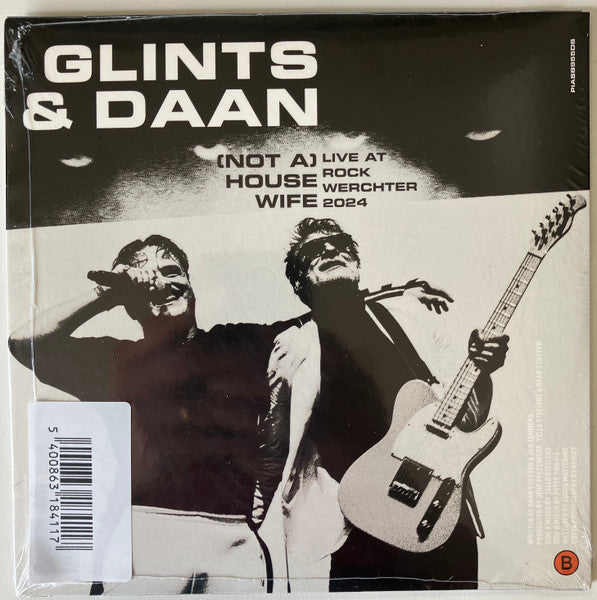 Image of Back Cover of 7" - EX/EX - GLINTS & DAAN, (Not A) Housewife ([pias]; PIASB955DS, Belgium 2025), ,  - 2056106S