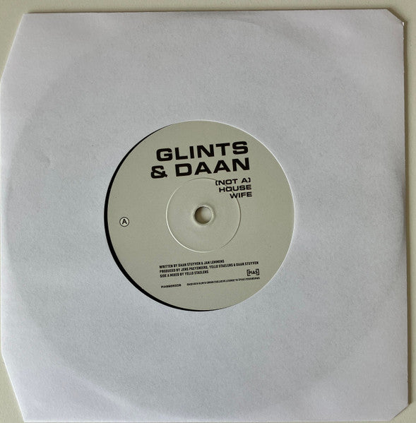 Image of Label Cover of 7" - EX/EX - GLINTS & DAAN, (Not A) Housewife ([pias]; PIASB955DS, Belgium 2025), ,  - 2056106S