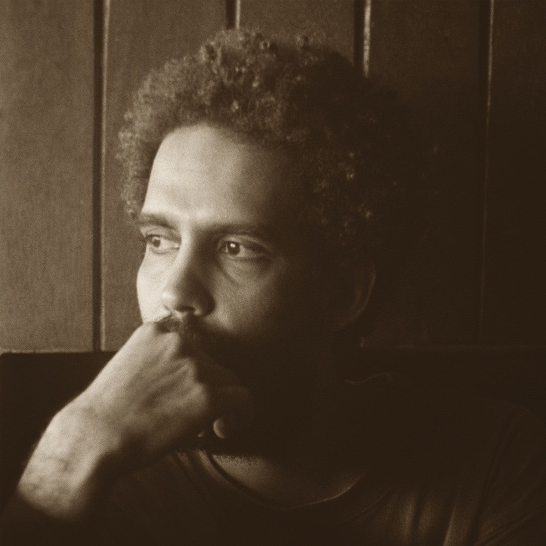 Image of Front Cover of LP - NEW/NEW - BRUNO BERLE, Sem Fronteiras (Far Out Recordings; FARO259LP, UK 2026), , Bruno Berle returns with  Sem Fronteiras,  a globally inspired new album shaped by travels across Europe, Asia & Brazil. A leading figure in Brazil s new wave of contemporary music, Berle blends delicate instrumentation, rich songwriting & themes of human connection and borderless creativity. Co-produced with longtime collaborator Batata Boy, the record was created across London, S o Paulo, Germany