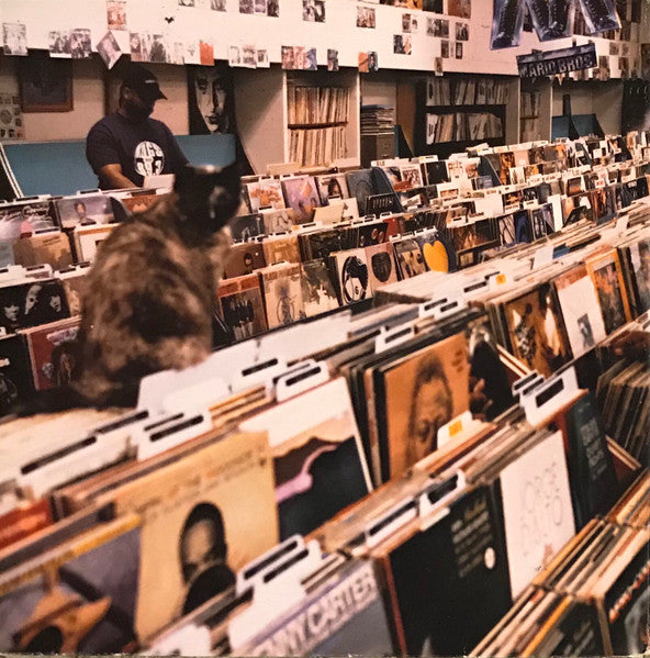 Image of Back Cover of LP - VG/VG - DJ SHADOW, Endtroducing (MoWax; MW059, UK 1996, Gatefold, Inners, First pressing), Missing Disc 2. Sleeve, Disc 1 and both inners are present.,  - 2126294E