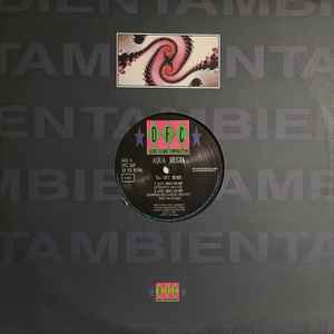 Image of Front Cover of 12" - VG/VG - AQUA REGIA, N.Y.C. Smile On Me (The DFC Remix) (DFC; DFC 021, Italy 1990, Die Cut Company Sleeve), ,  - 2246048S