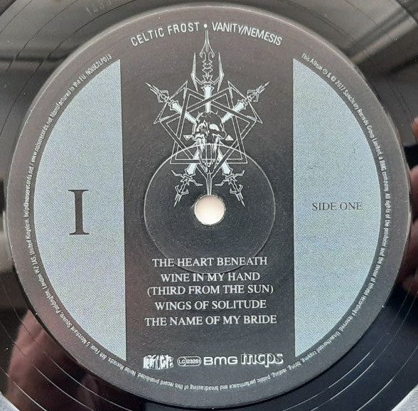 Image of Label Cover of 2xLP - VG/VG+ - CELTIC FROST, Vanity / Nemesis (Noise; NOISE2LP013, UK 2017 Reissue, Gatefold, 2 Inners & Booket, 2 Posters), Top right corner of sleeve is damaged.,  - 2226012E