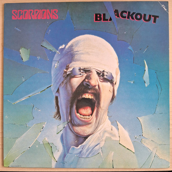 Image of Front Cover of LP - VG/VG - SCORPIONS, Blackout (Fame; FA 41 3126 1, UK ), ,  - 2326245E