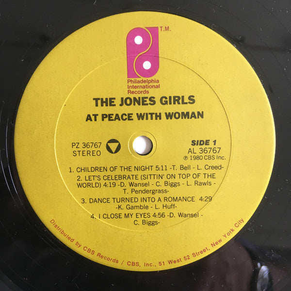 Image of Label Cover of LP - VG/VG - THE JONES GIRLS, At Peace With Woman (Philadelphia International Records; PZ 36767, US 1980s Reissue), Sleeve has shrink-wrap. Creases in places, plus wear along opening,  - 2516325C