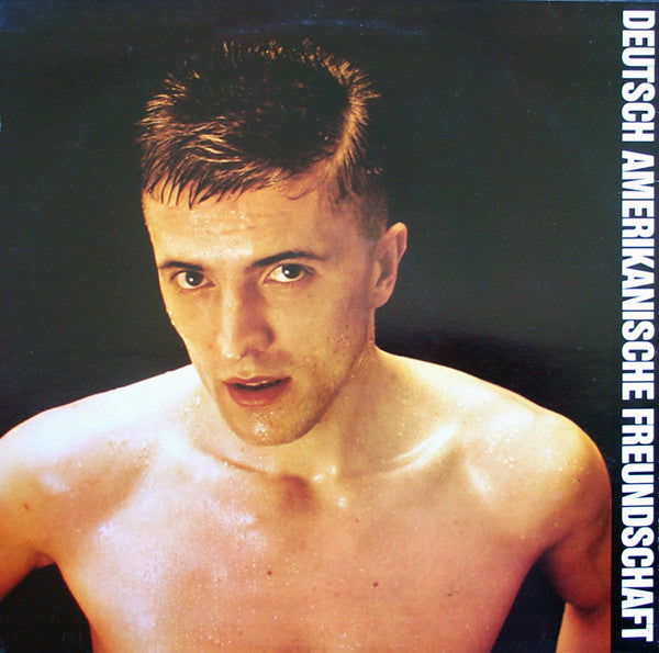 Image of Back Cover of LP - VG/VG - DEUTSCH AMERIKANISCHE FREUNDSCHAFT, Alles Ist Gut (Virgin; V2202, UK 1981, No Inner), ,  - 2516429C