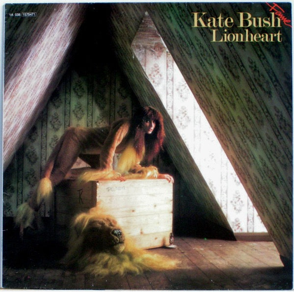 Image of Front Cover of LP - VG+/G+ - KATE BUSH, Lionheart (Fame; 1C 038 1575471, Europe 1980s Reissue, Inner), ,  - 2516474C