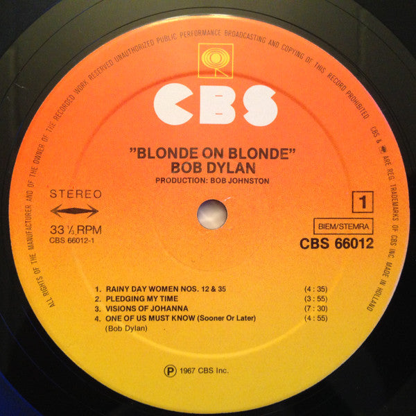 Image of Label Cover of 2xLP - VG/VG - BOB DYLAN, Blonde On Blonde (CBS; S 66012, Europe 1975 Reissue, Gatefold, "Made in Holland" on Sleeve and Labels), Old sticker on cover. Light marks on discs.,  - 2846082S