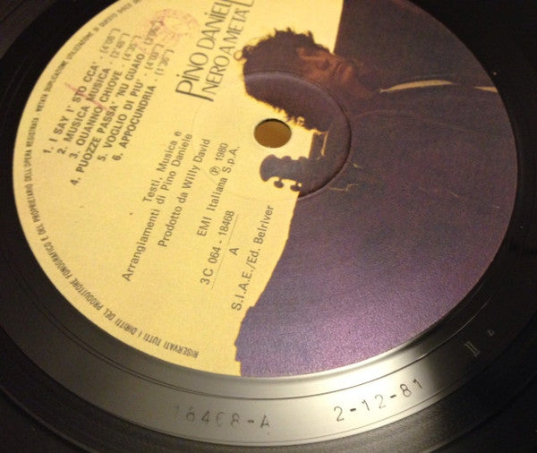 Image of Label Cover of LP - VG/VG - PINO DANIELE, Nero A Met  (EMI; 3C 064-18468, Italy 1981 Reissue, Inner, 2-12-81 Run Out), ,  - 2826230E