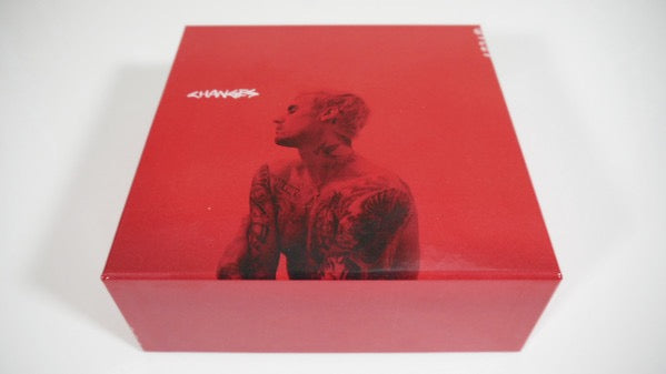 Image of Back Cover of CD - VG+/M - JUSTIN BIEBER, Changes (Def Jam Recordings; 00602508692000, Europe 2020, Box Set, Limited Edition includes: Boxershorts, 6 Temporary Tattoos, 4 Photo Cards 2 Stickers), Still SEALED In Stickered Shrinkwrap, Small Corner Bump,  - 2816245C